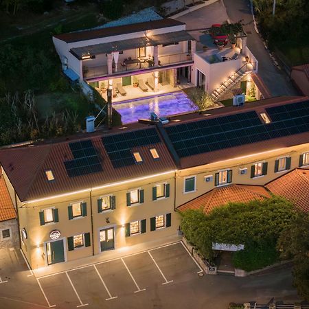 Vila Robida Rooms & Spa Črni Kal Exteriör bild