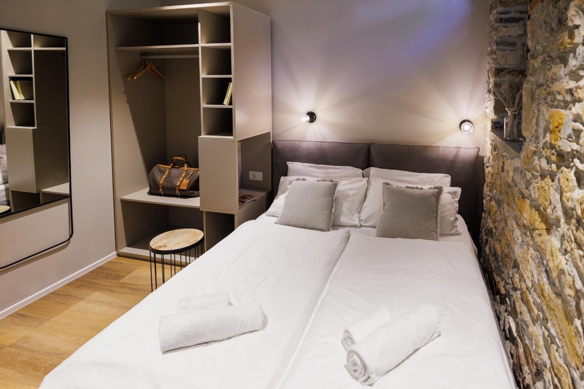 Vila Robida Rooms & Spa Črni Kal Exteriör bild