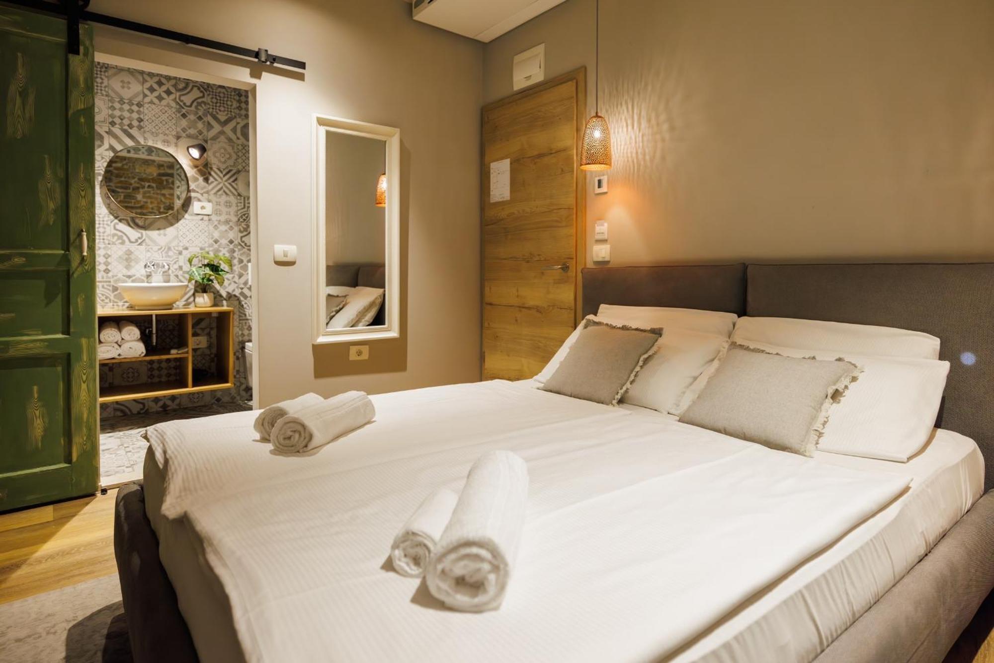 Vila Robida Rooms & Spa Črni Kal Exteriör bild