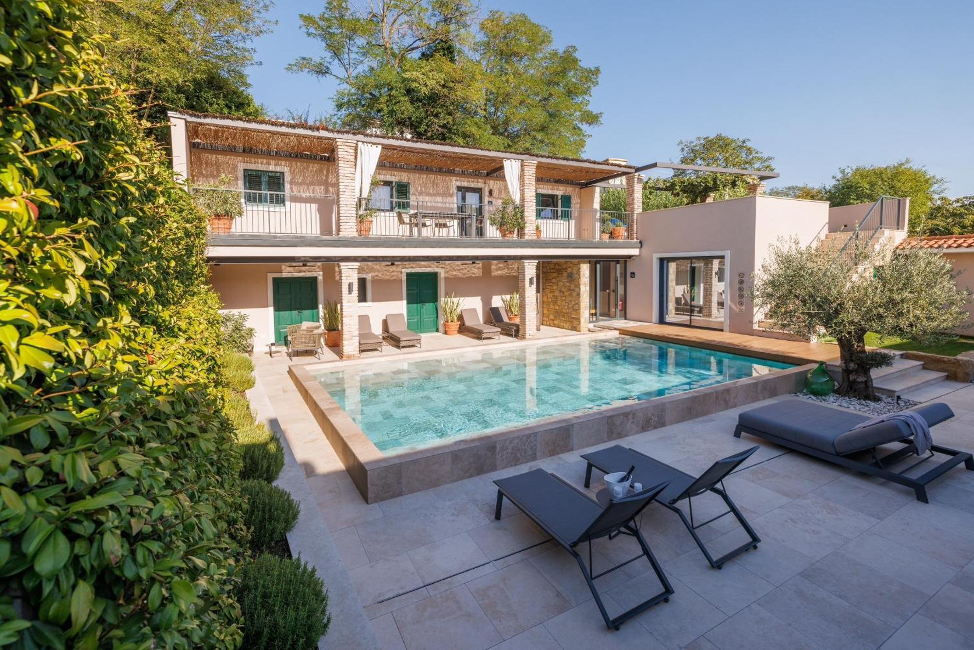 Vila Robida Rooms & Spa Črni Kal Exteriör bild