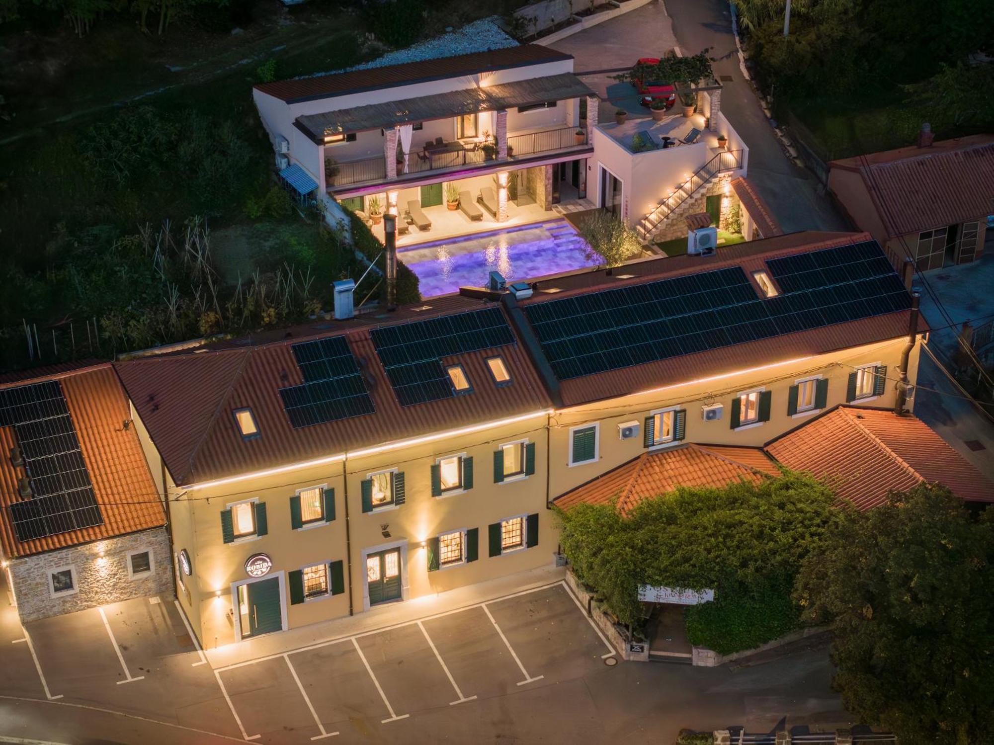 Vila Robida Rooms & Spa Črni Kal Exteriör bild
